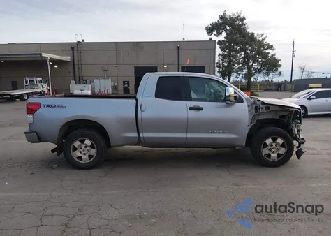 2010 Toyota Tundra Grade 5.7L V8 из США, поврежденный, VIN 5TFRY5F10AX094760